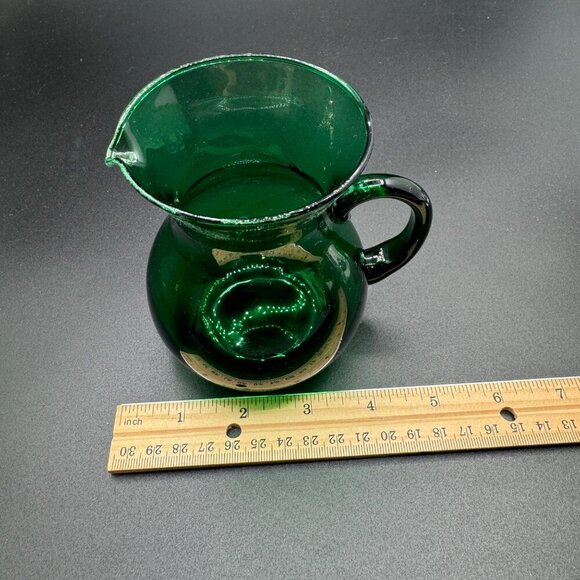 Vintage Hand Blown Emerald Green Glass Applied Handle Creamer Mini Pitcher - Picture 10 of 11